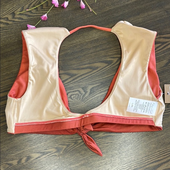 Niyama Sol Knotty Bra, Retro Red, L/XL - Picture 7 of 13
